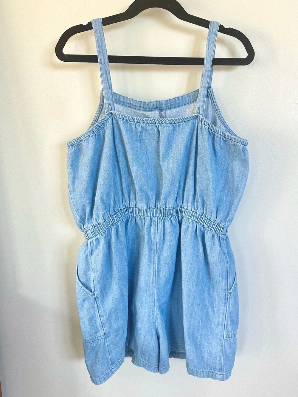 Old Navy traditional laid